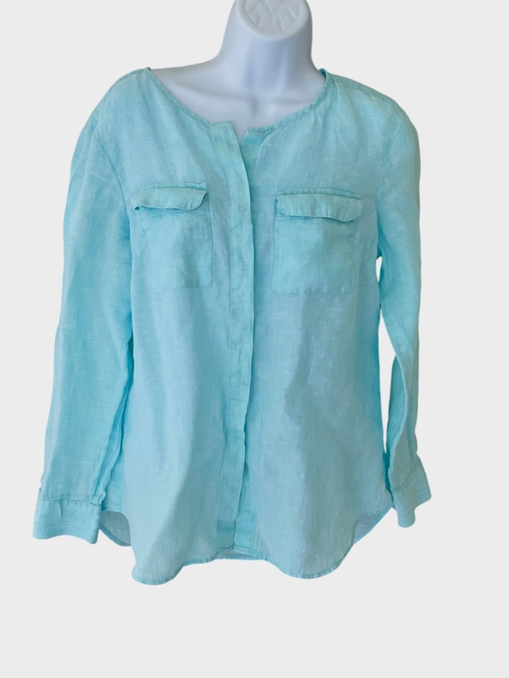 Talbots linen button front shirt in pastel aqua, size Medium Petite.